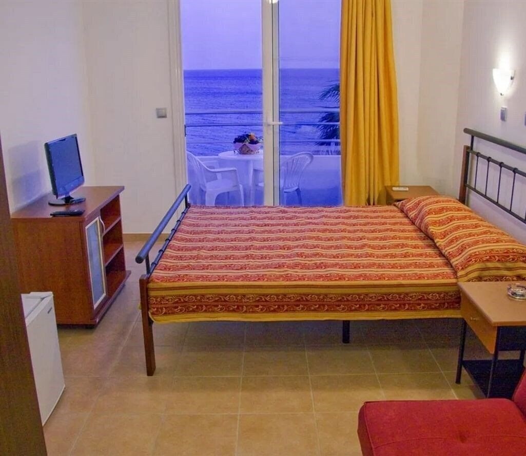 Панорама Ilyssion Hotel 4*